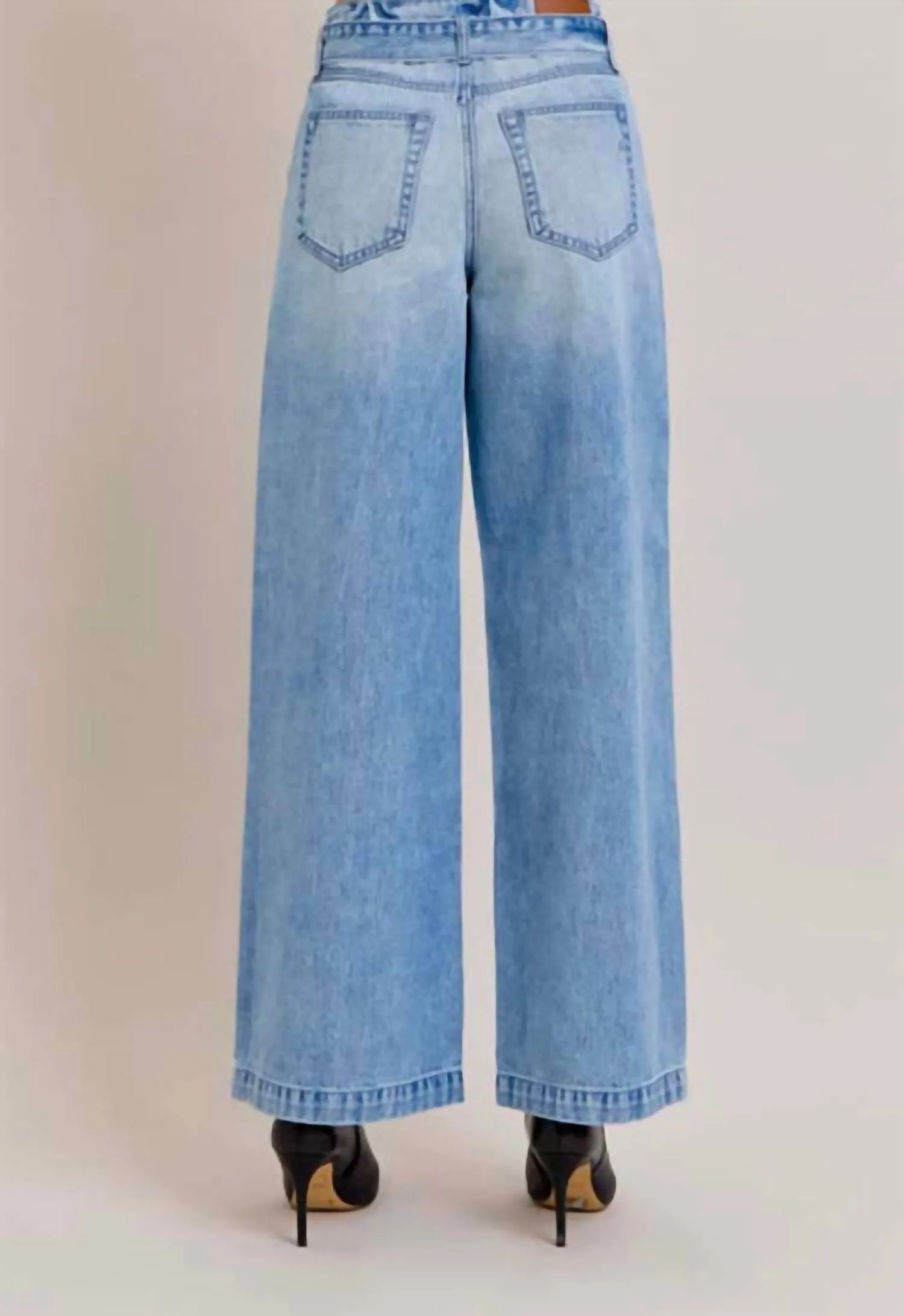 32" Inseam Belted Wide Leg Jean In Light Blue