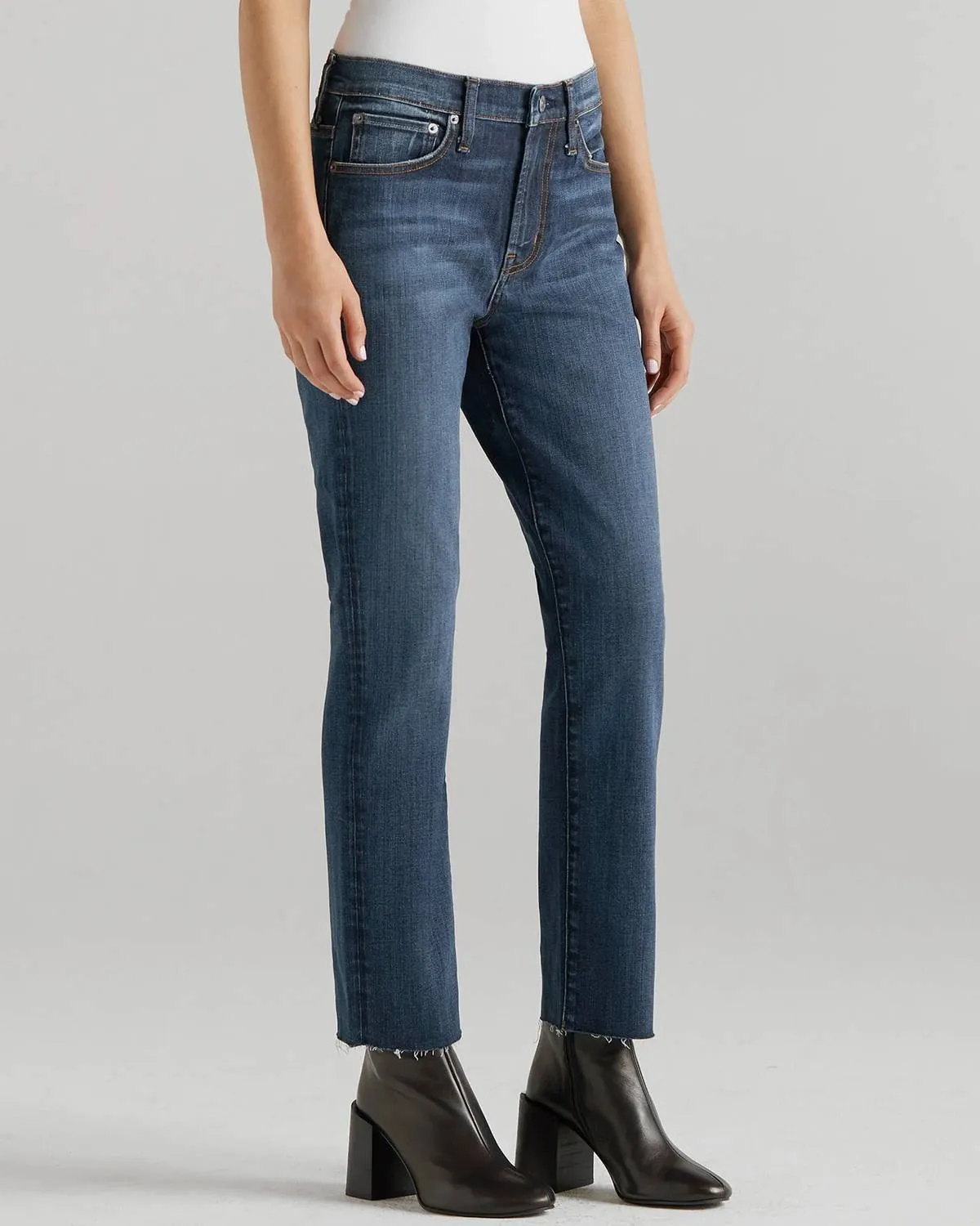 Bree Jeans In Deja Blue