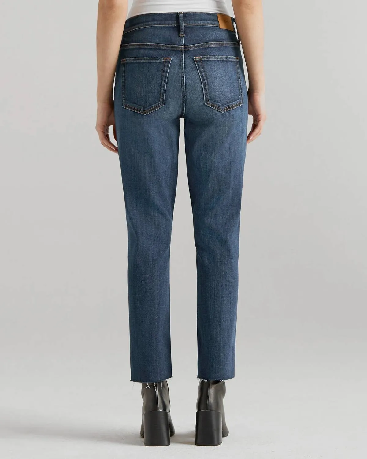 Bree Jeans In Deja Blue