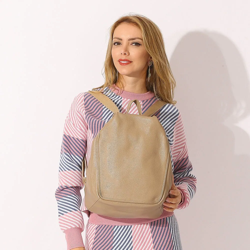 Classic Leather Backpack: Spacious Elegance