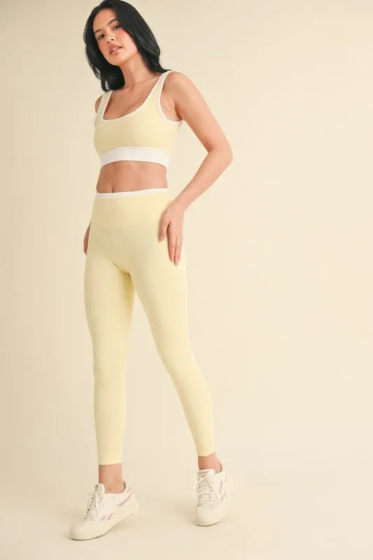 Contrast Square Neck Sports Bra