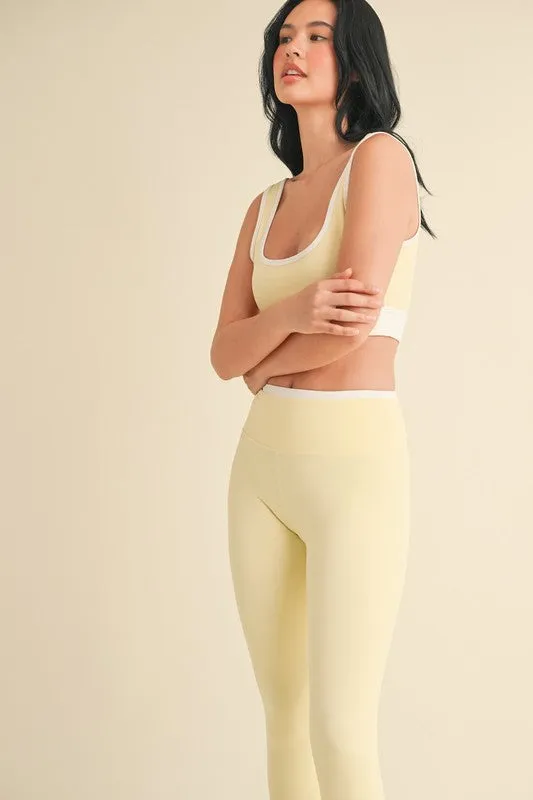 Contrast Square Neck Sports Bra