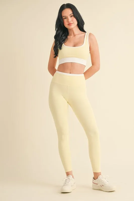 Contrast Square Neck Sports Bra
