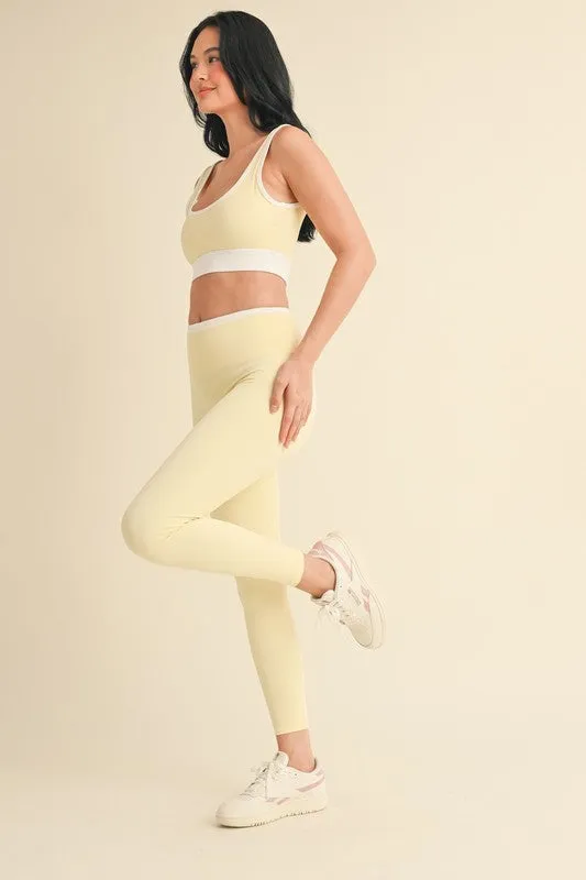 Contrast Square Neck Sports Bra