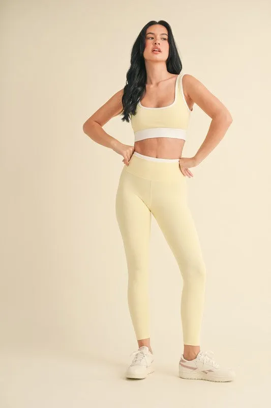 Contrast Square Neck Sports Bra
