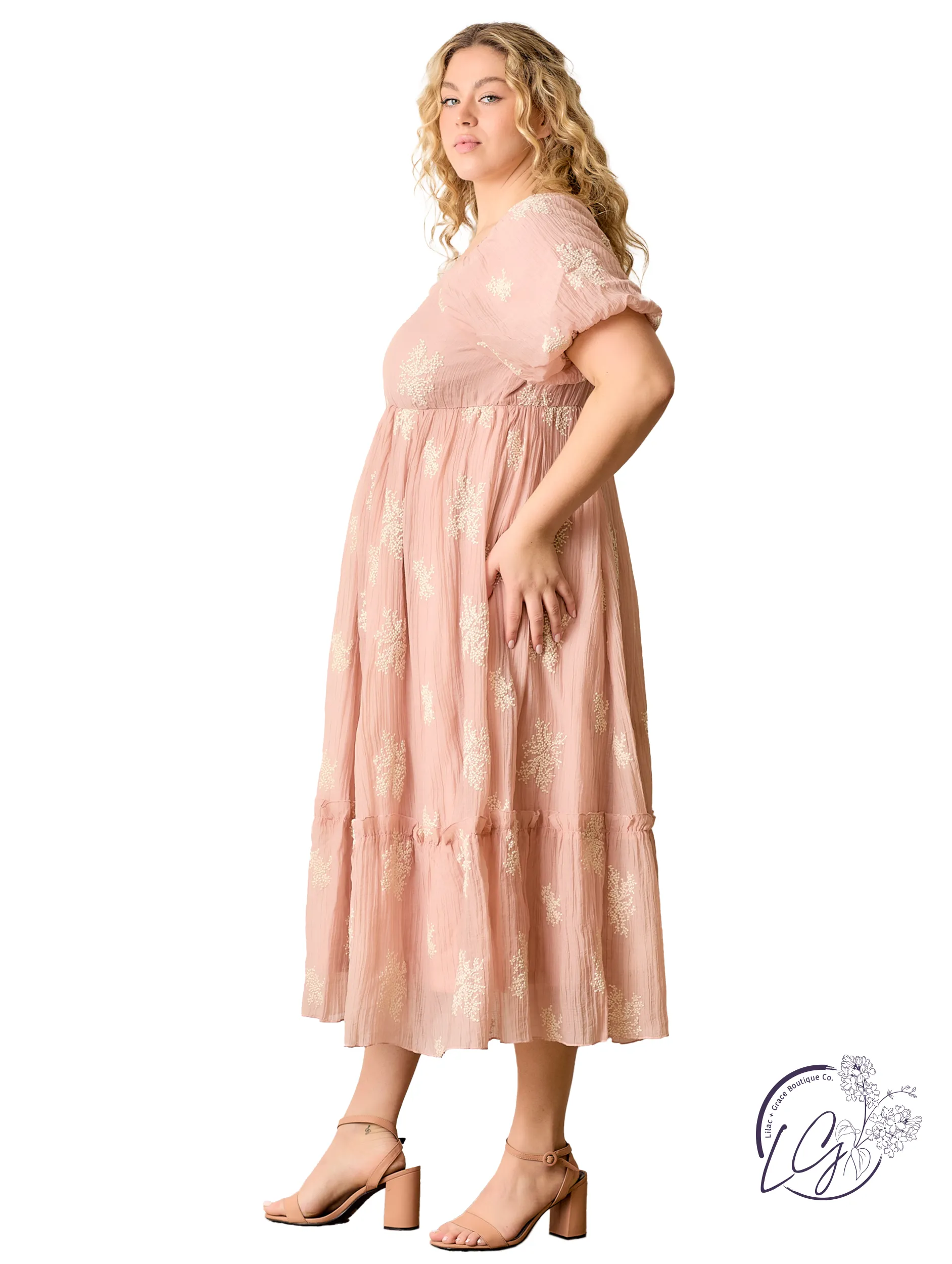 Curvy Barefoot On Soft Grass Dress