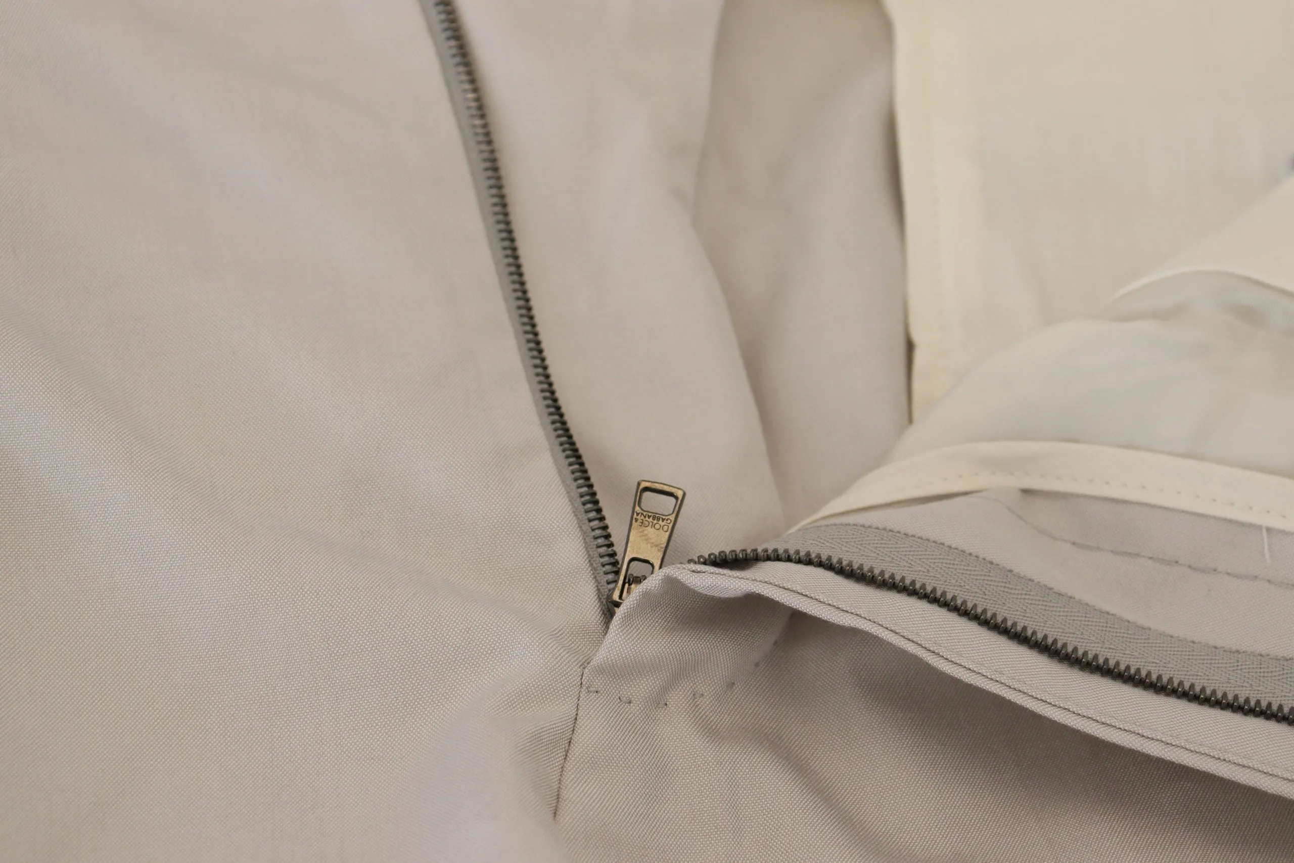Dolce & Gabbana Elegant Silk Blend Men's Trousers
