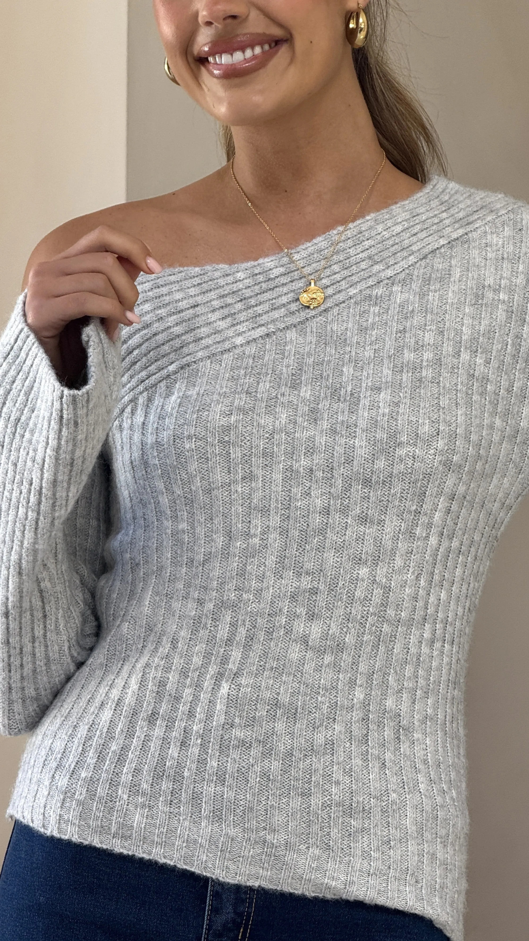 Ellira Long Sleeve Knit Top - Grey