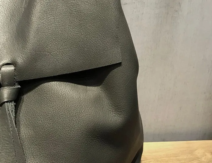 Fashion Black LEATHER WOMEN Backpack School Backpacks Travel Backpack FOR WOMEN
