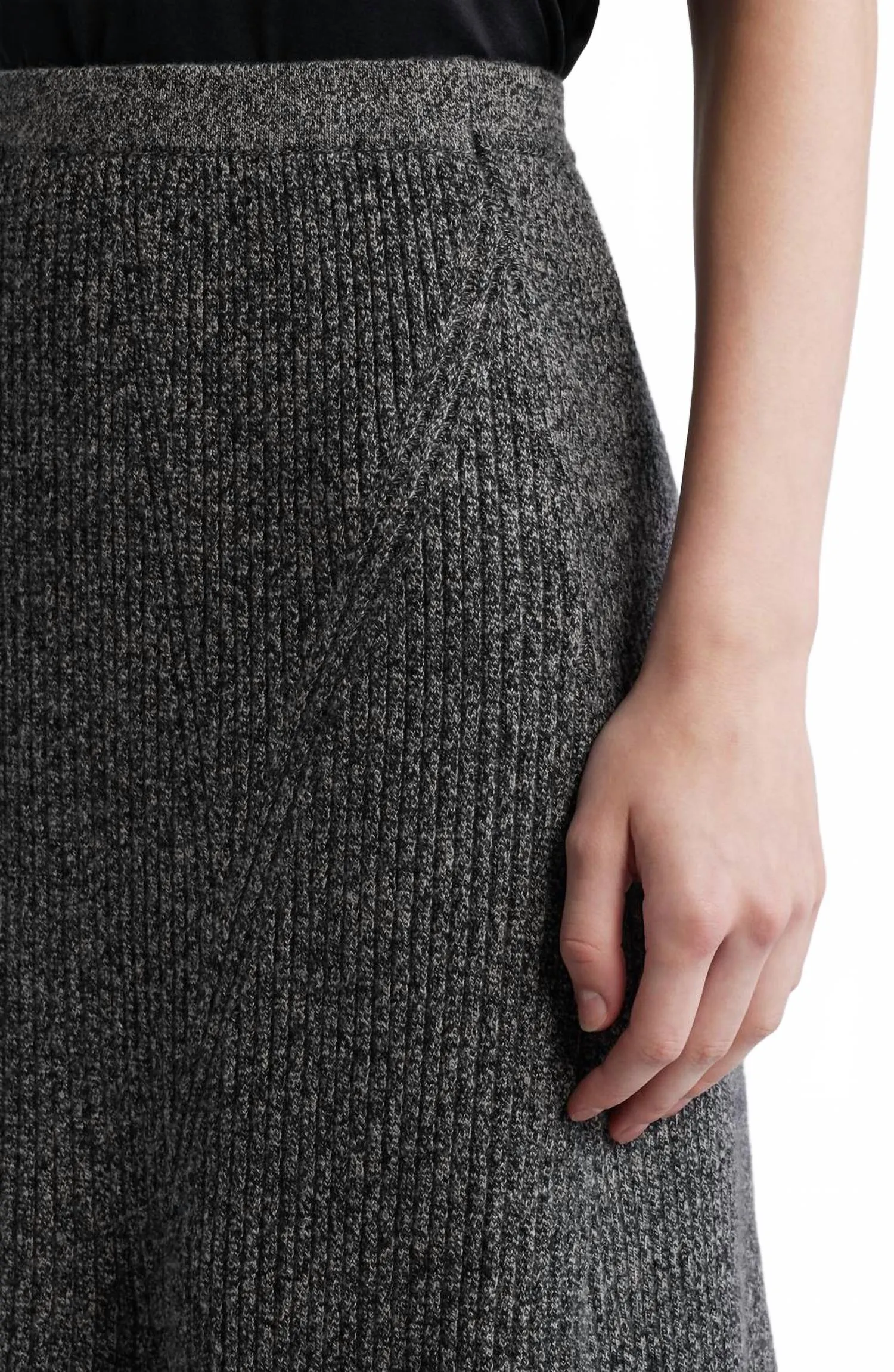 Femi Skirt In Heather Black