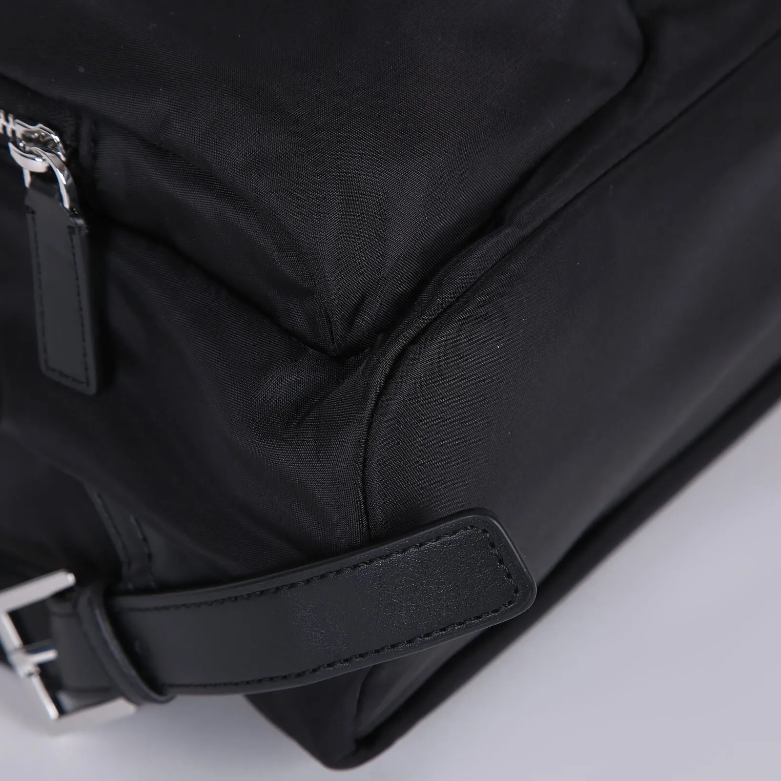 K.A.R.L L.A.G.E.R.F.E.L.D Backpack Bag
