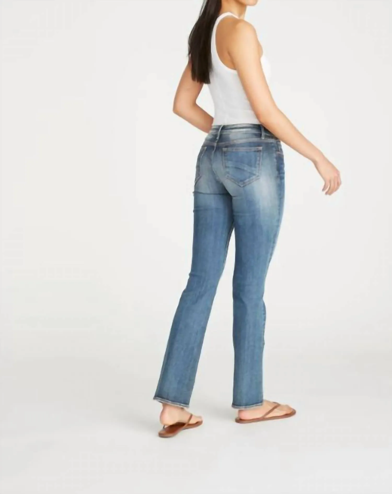 Kelly Bootcut In Mid Wash