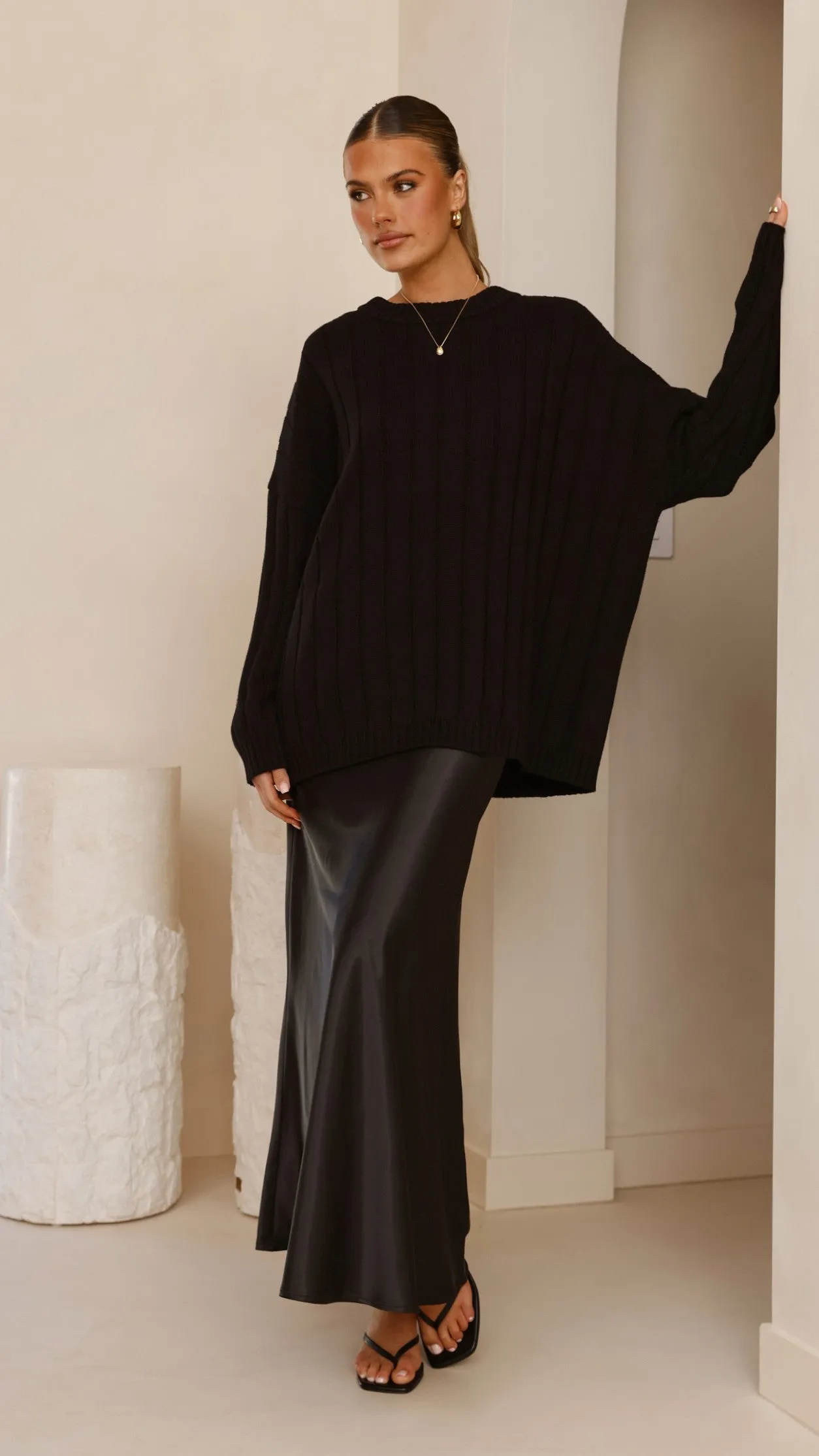 Naiva Oversized Knit - Black