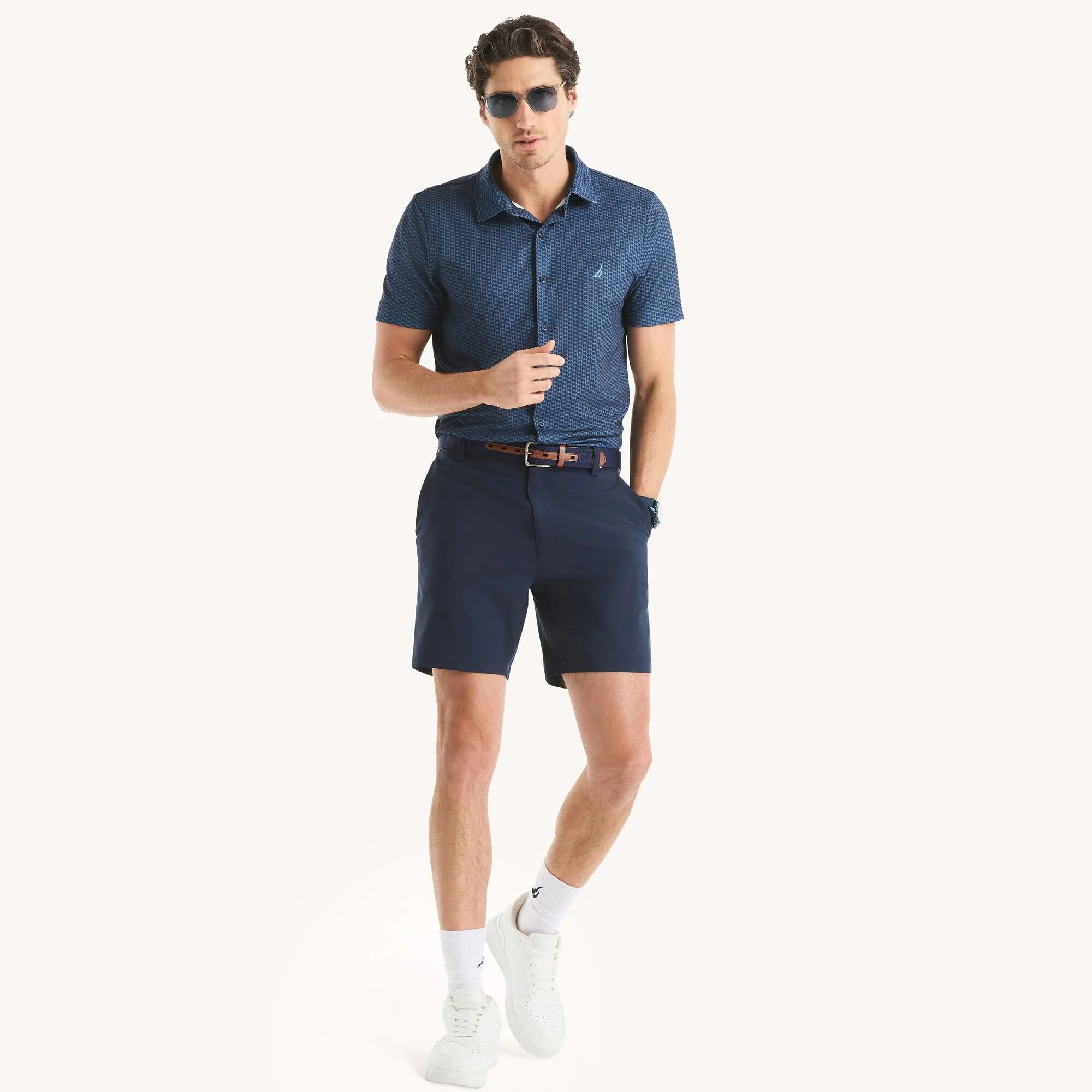 Nautica Mens 7" Navtech Slim Fit Short