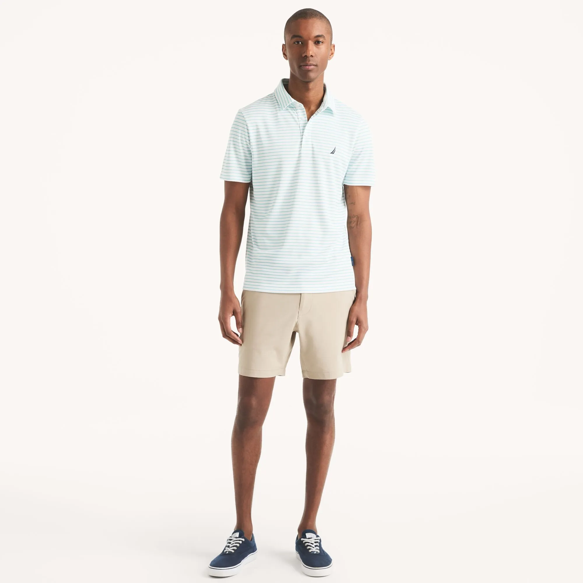 Nautica Mens 7" Navtech Slim Fit Short