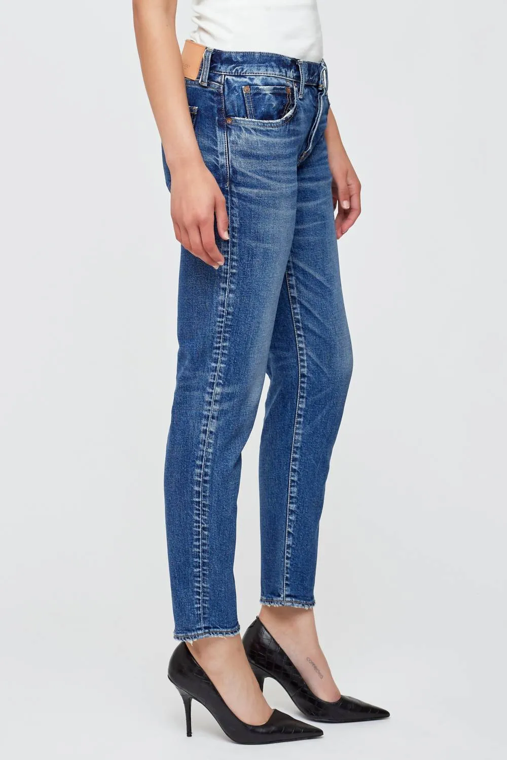 Okahumpka Tapered Jeans In Blue